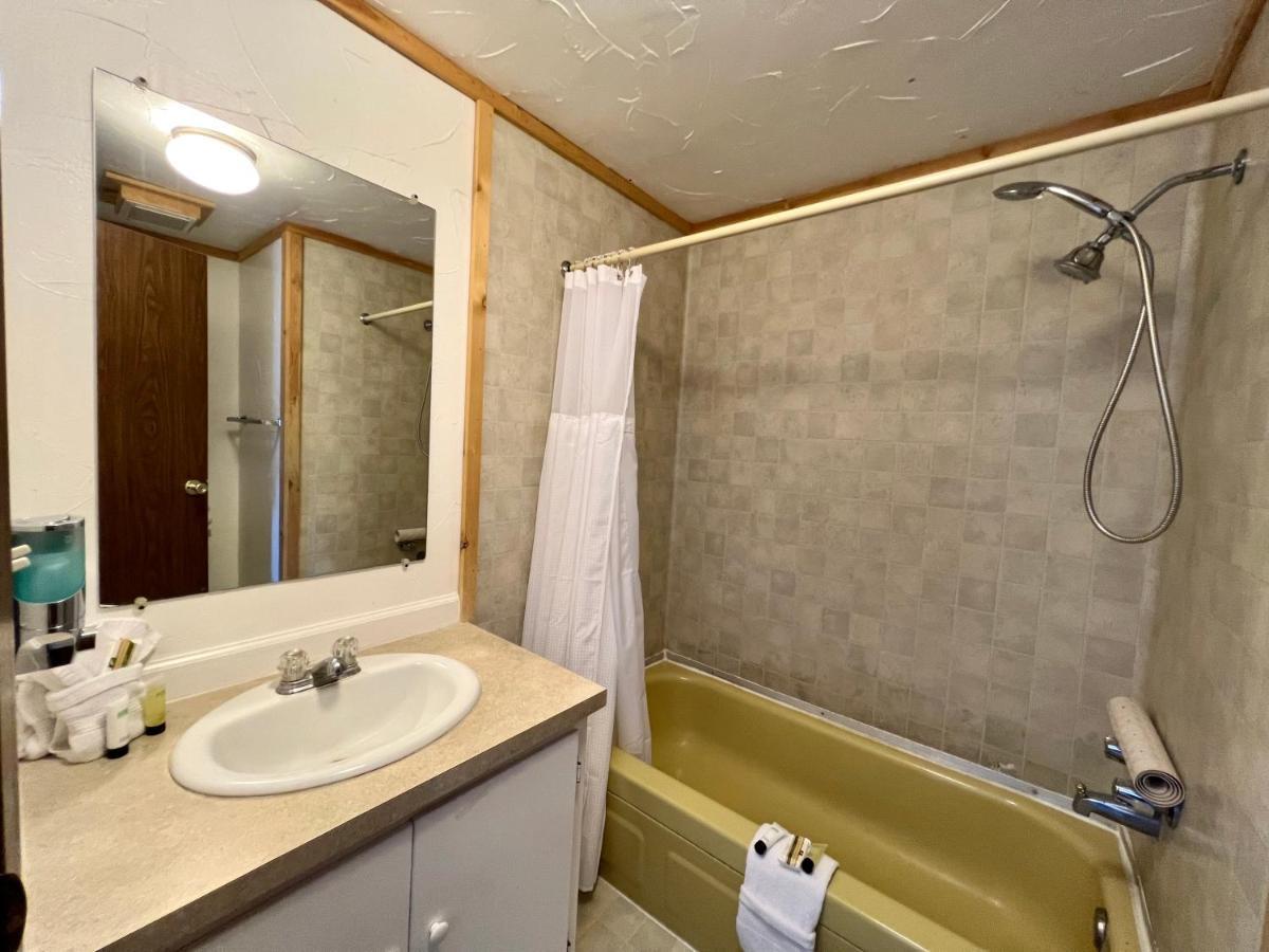 Border Inn Casino Baker Экстерьер фото